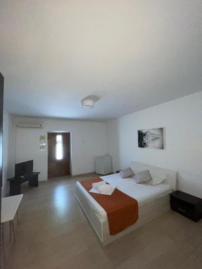 Hostel Cazino Nord Rooms Mamaia Exterior foto