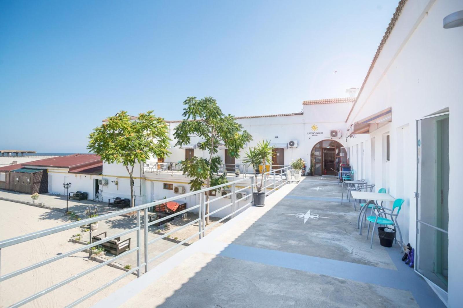 Hostel Cazino Nord Rooms Mamaia Exterior foto